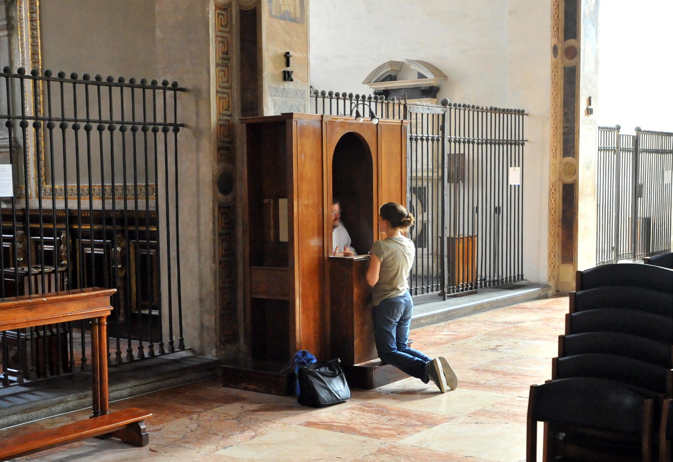 Padre Ho Peccato Per Penitenza Puoi Aiutare Gli Anziani Del Palazzo