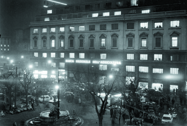 La Banca Nazionale dell'Agricoltura di piazza Fontana (FOTOGRAMMA)