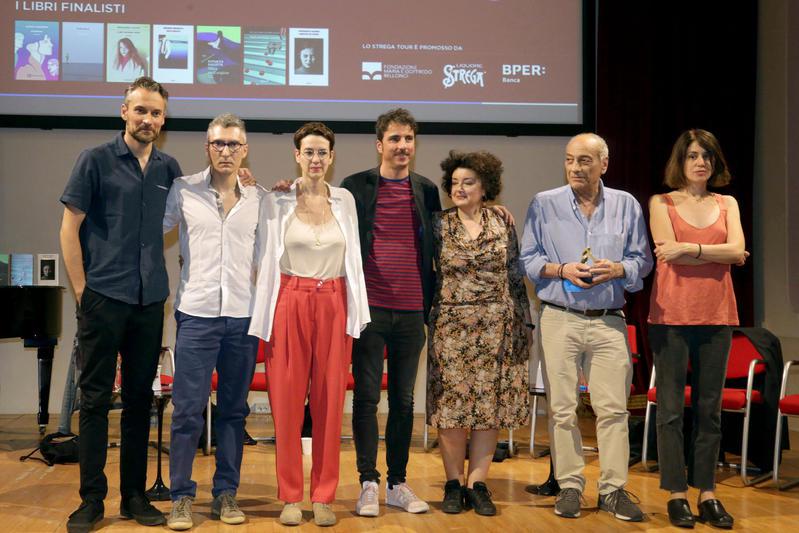 Finale Con Libri Per Il Premio Strega Che Omaggia La Capria