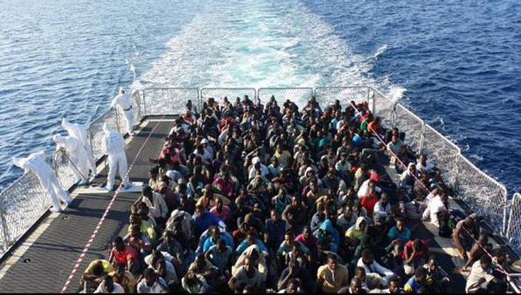 Migranti, esodo senza fine: altri 800 in arrivo a Cagliari