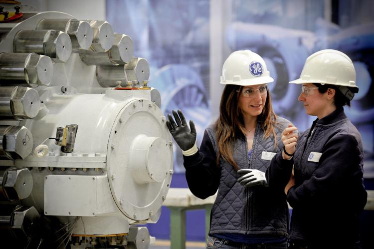 Lavoro: General electric, 20.000 donne in ruoli scientifici e tecnologici entro 2020