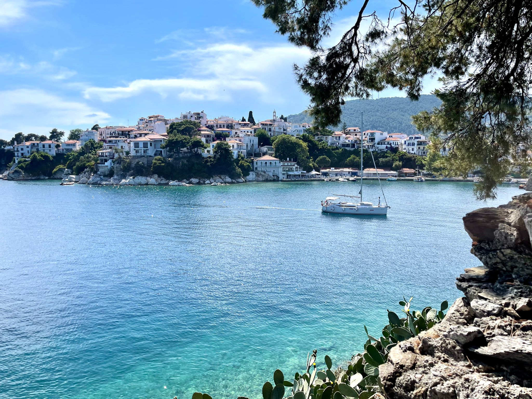 Una veduta di Skiathos dallla Penisola di Bourtzi, ex fortezza veneziana costruita nel 1207 dai fratelli Gizzi (Adnkronos)