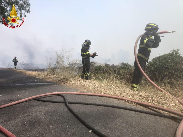Incendi in Sardegna, Oristanese nella morsa del fuoco