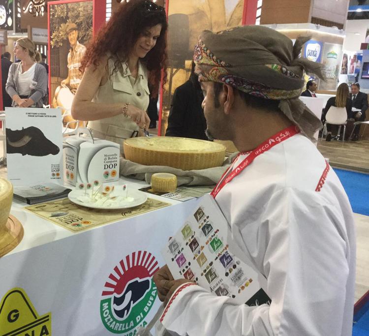 Mozzarella bufala campana dop, Consorzio vola all'Expo di Dubai e in Germania