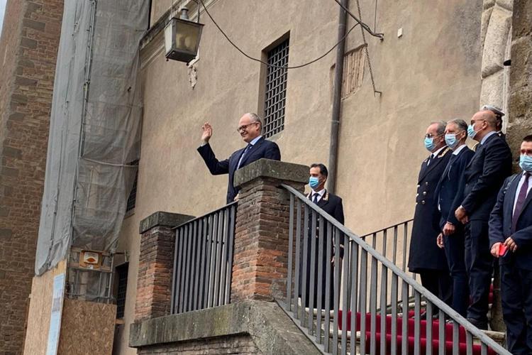 Pnrr, Gualtieri: 'Niente polemiche ma alcuni bandi penalizzano le grandi città'