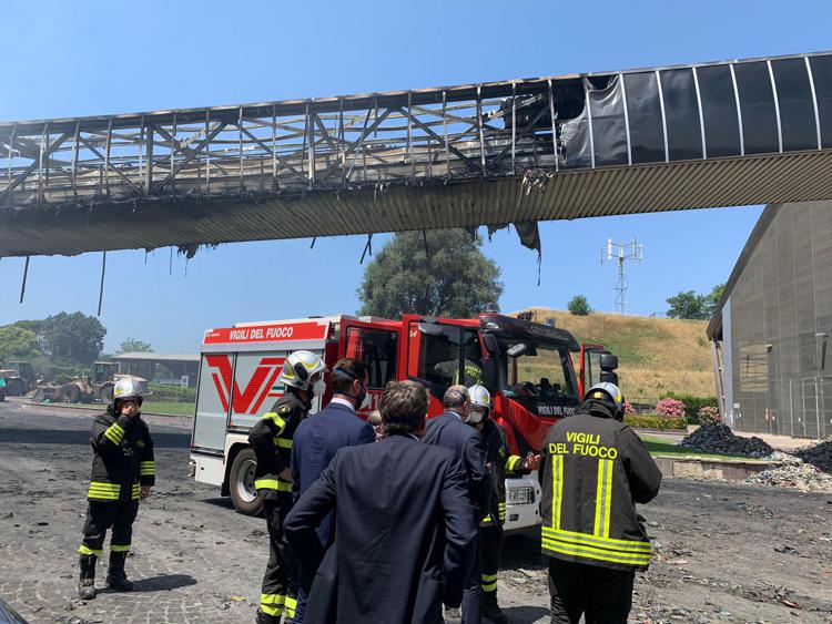 Gualtieri  ieri in sopralluogo a Malagrotta