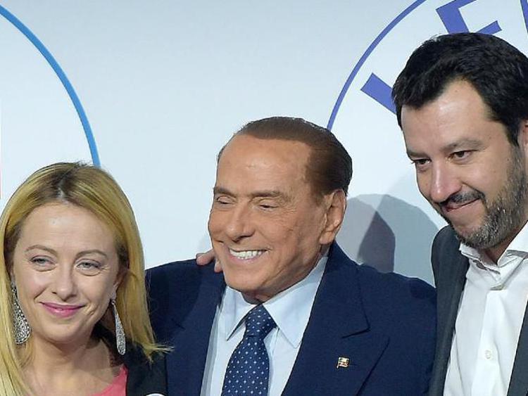 Elezioni 2022, exit poll SkyTg24: centrodestra 42%, centrosinistra 28,3%