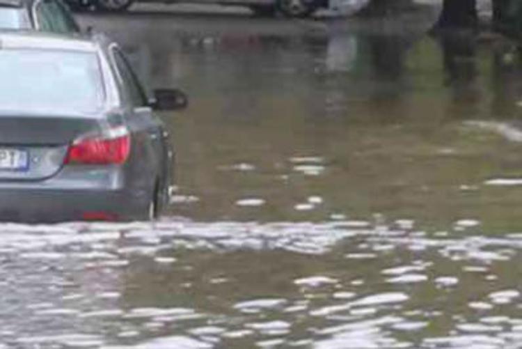 Maltempo Campania, allerta arancione: scuole chiuse a Napoli