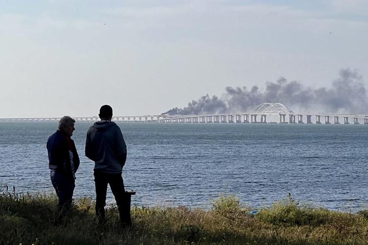 Ponte Crimea, Kiev: 