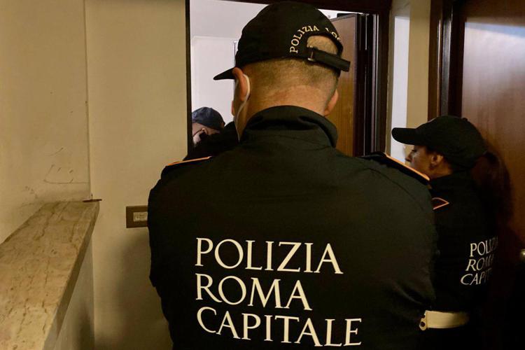 Ostia, sgombero alloggi Ater occupati da famiglia Spada