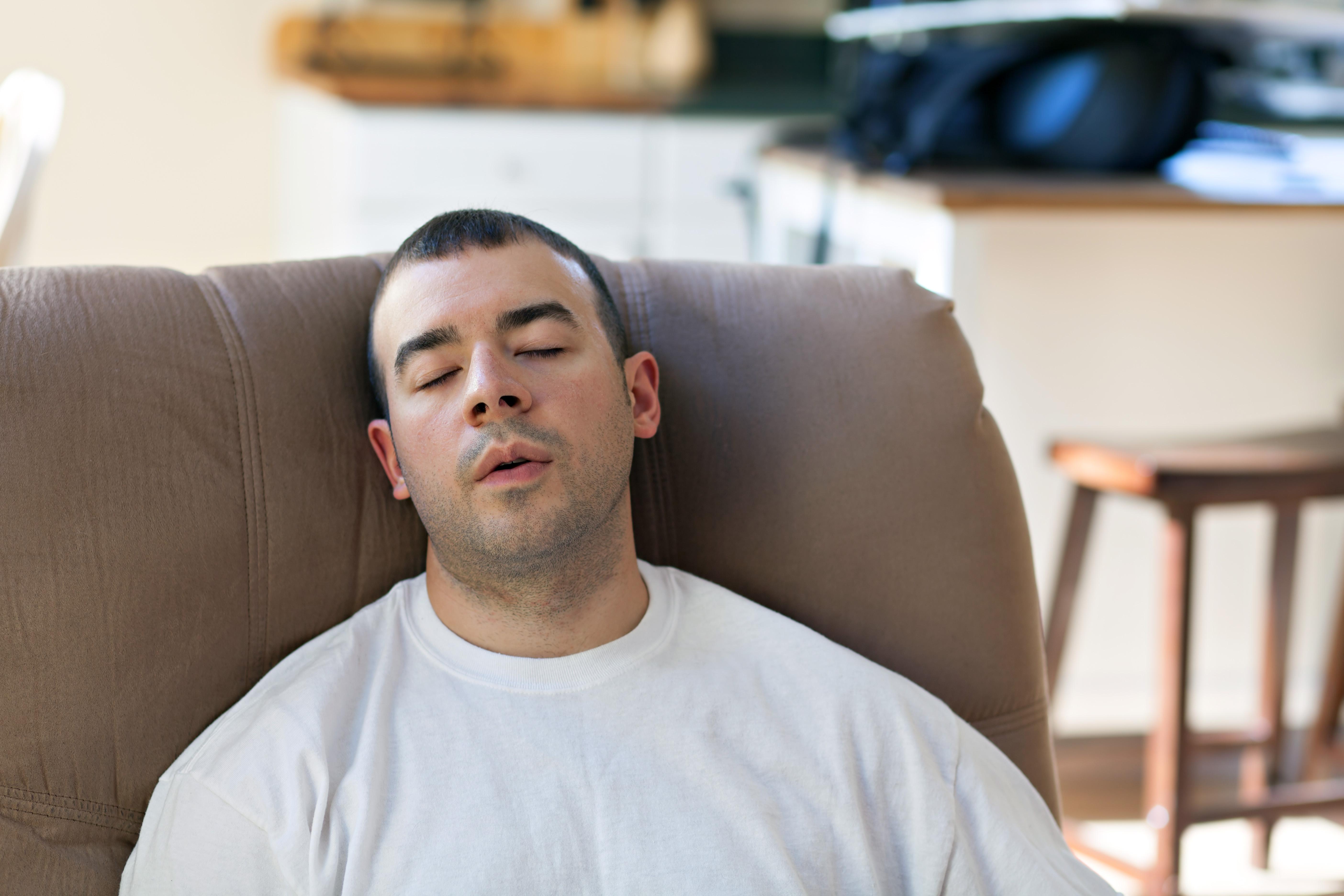 Hot, neurologists promote the siesta, 'as long as it's short it's good ...