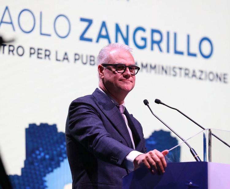 Pa, Zangrillo: 'Dirigenti pubblici e privati uguali, merito cruciale'