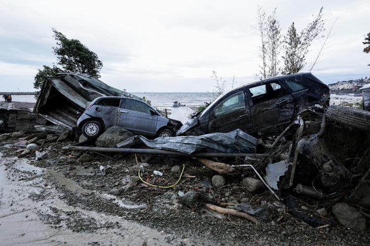 Frana Ischia, morta una donna. L'appello: 