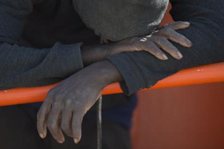 Migranti, Tunisia: 108 persone salvate da naufragio