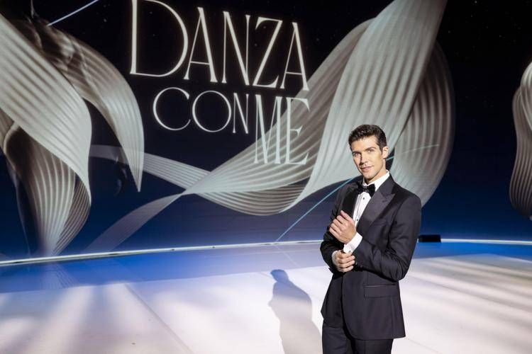 Roberto Bolle in tv il primo gennaio su Rai Uno in  'Danza con Me'