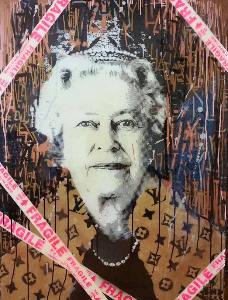 Queen Elizabeth icona pop protagonista a Milano della mostra 'Lilibet. The Queen'