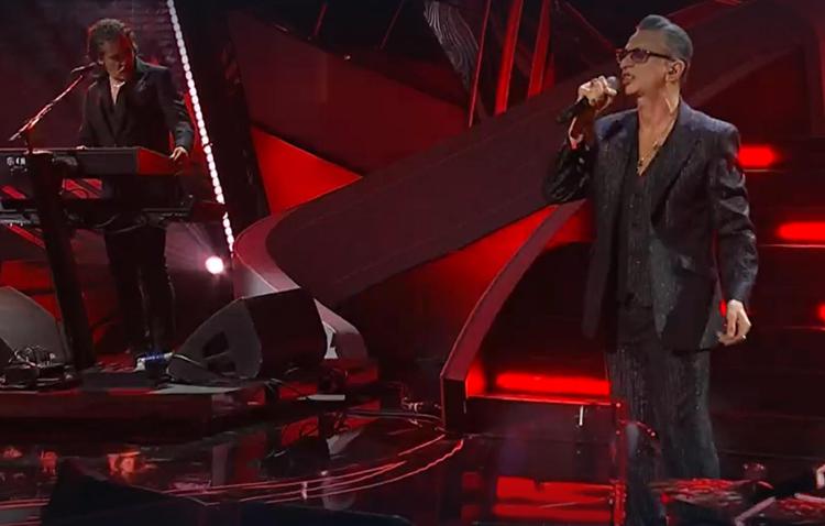 Sanremo 2023, standing ovation per i Depeche Mode all'Ariston