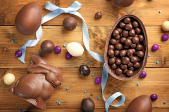 Pasqua, cioccolato ‘farmaco’ naturale, l’immunologo ‘a piccole dosi fa bene’