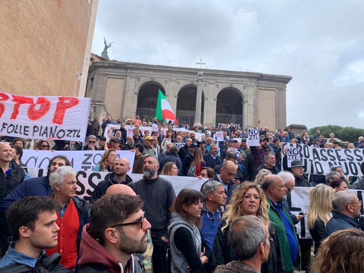 Comitati in Campidoglio contro nuova fascia verde: 