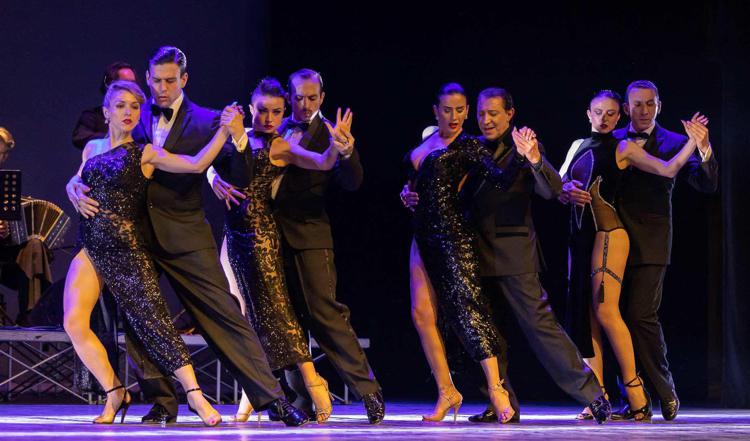 La compagnia Tango x 2 con Miguel Angel Zotto e Daiana Guspero in scena al Teatro Olimpico con 'Tango. Historias de Astor'