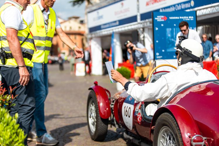 Mille Miglia, la corsa in direzione di Lugo e Imola