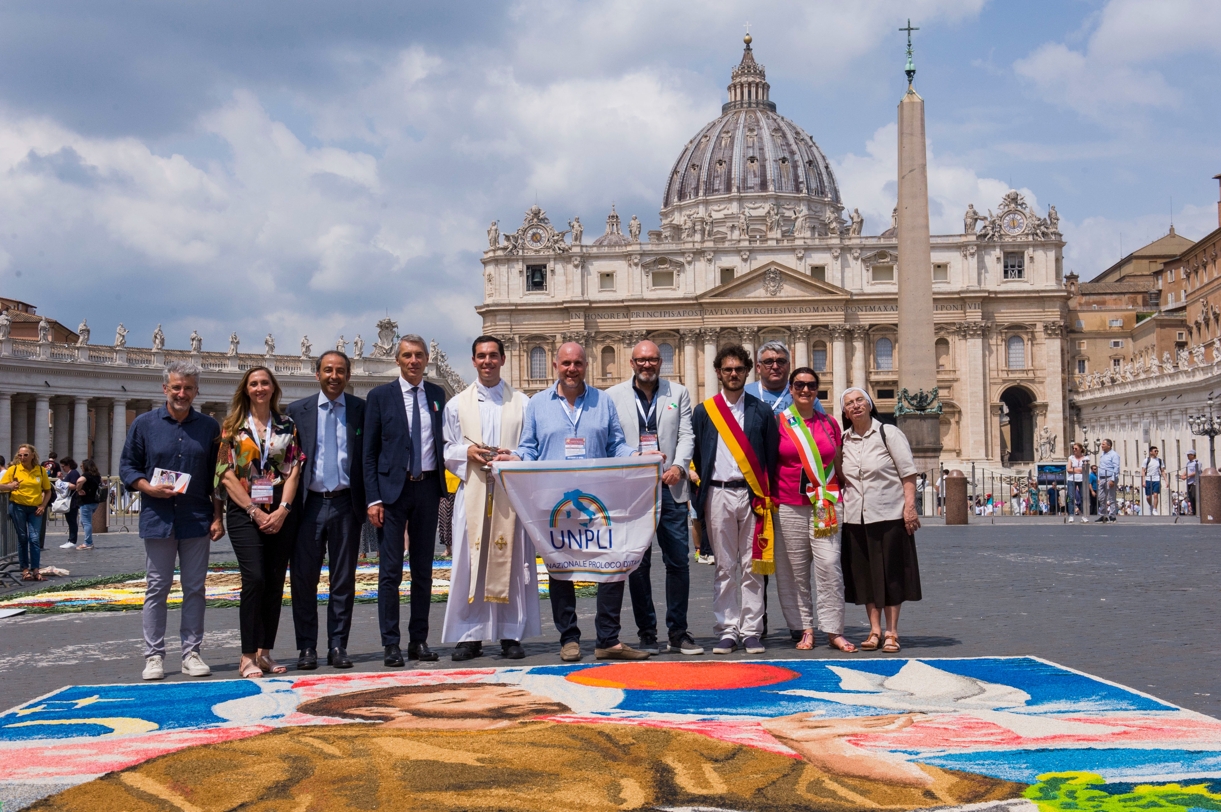 Quadro Pro Loco di Roma. Titolo: San Francesco. Tecnica usata: l’opera viene realizzata con la tecnica dei petali e trucioli.