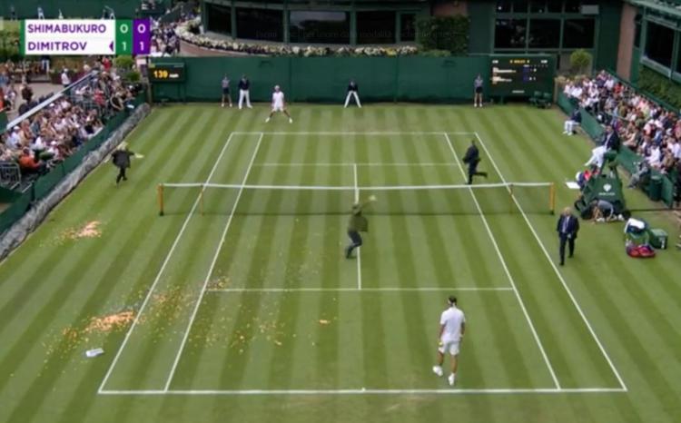 Wimbledon 2023, invasione di campo con coriandoli - Video