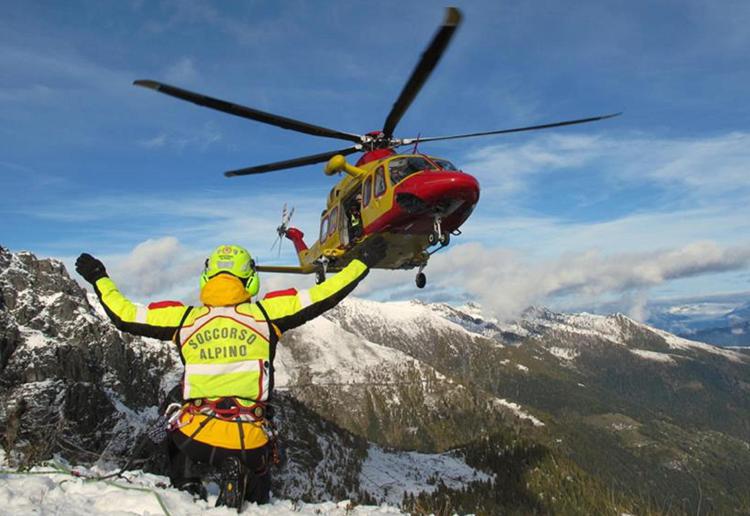 Gran Sasso, alpinista romano precipita e muore. Ferito l'amico