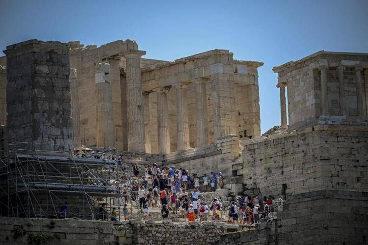 Caldo africano in Grecia, Atene chiude l'Acropoli