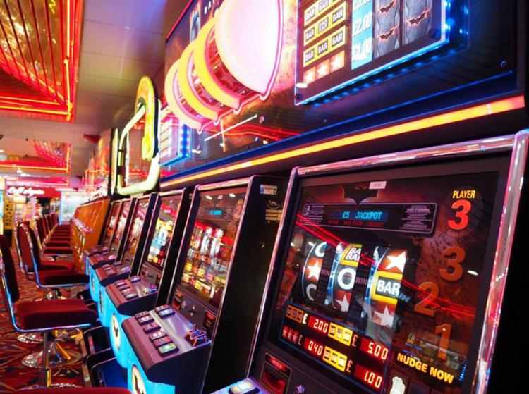 Le slot machine restano le preferite tra gli italiani