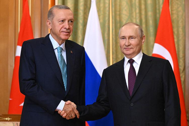 Il presidente russo Vladimir Putin e Recep Tayyip Erdogan 
