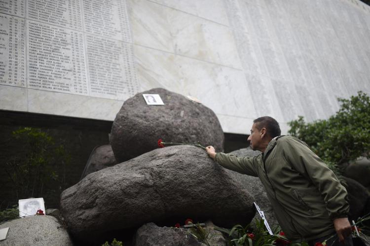 Il Memoriale per i 'desaparecidos' all'ingresso del Cimitero Generale di Santiago, in Cile - (Afp)