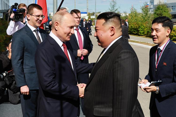 Vladimir Putin e Kim Yong Un - (Afp)