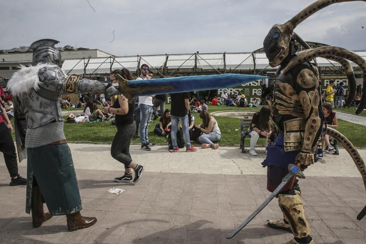 Due ragazzi 'cosplay' (Fotogramma/Ipa)