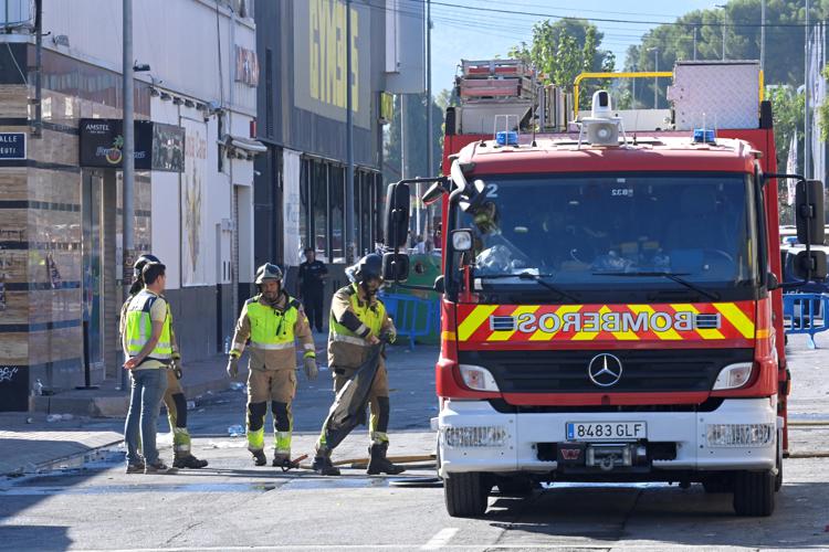 Vigili del fuoco - (Afp)