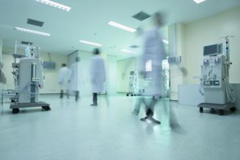 Nadef 2023, medici ospedalieri: “Dimissioni di massa senza risorse adeguate per Ssn”