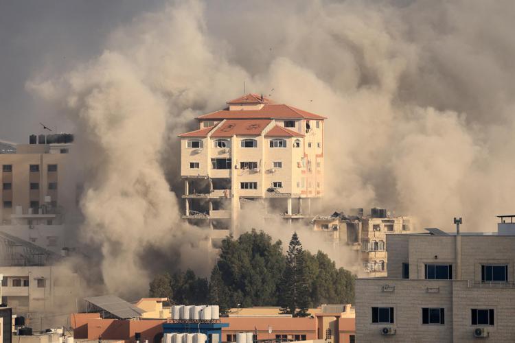 Bombardamenti a Gaza (Afp)
