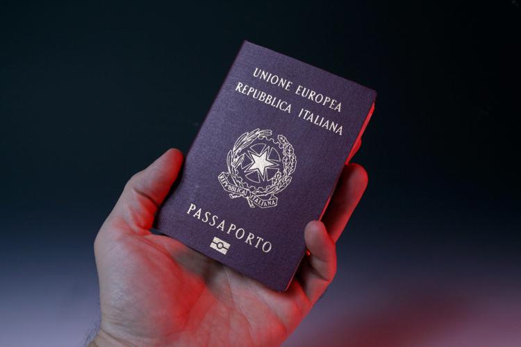 Un passaporto - (Fotogramma)