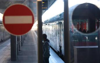 Strike Today 10 November, Trains At Risk Due To 24-hour Stoppage Of ...