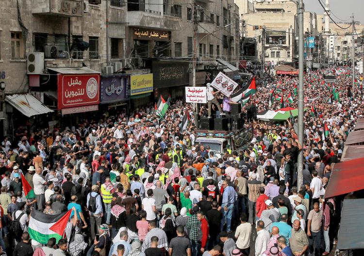 Manifestazione pro Palestina in Giordania (Afp)