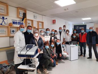 Al Centro Nemo di Trento arrivati elettromedicali donati da ‘Voci di speranza’