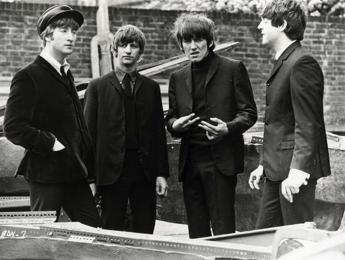 Beatles At The Top Of The English Charts, New Records 60 Years After ...