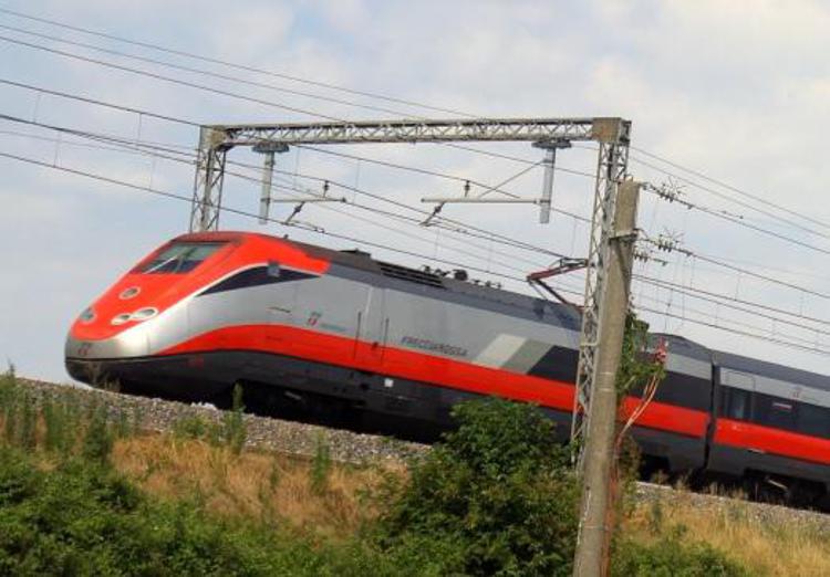 Stop treni a Pavia per fuga di gas - ritardi e cancellazioni