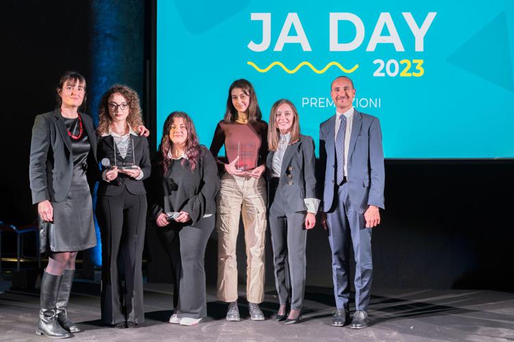 Ja Day 2023, due borse studio a studentesse distinte in ambito Stem