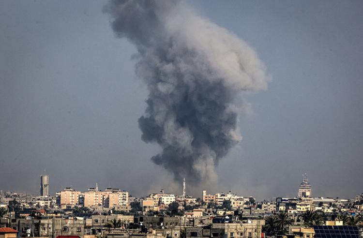 Raid su Gaza - (Afp)