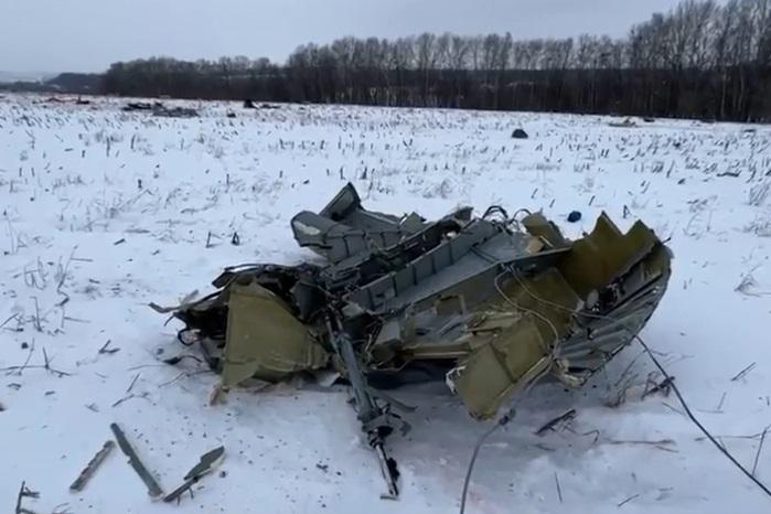 The 'mystery' of the Il-76: Russian plane shot down or crashed? The ...