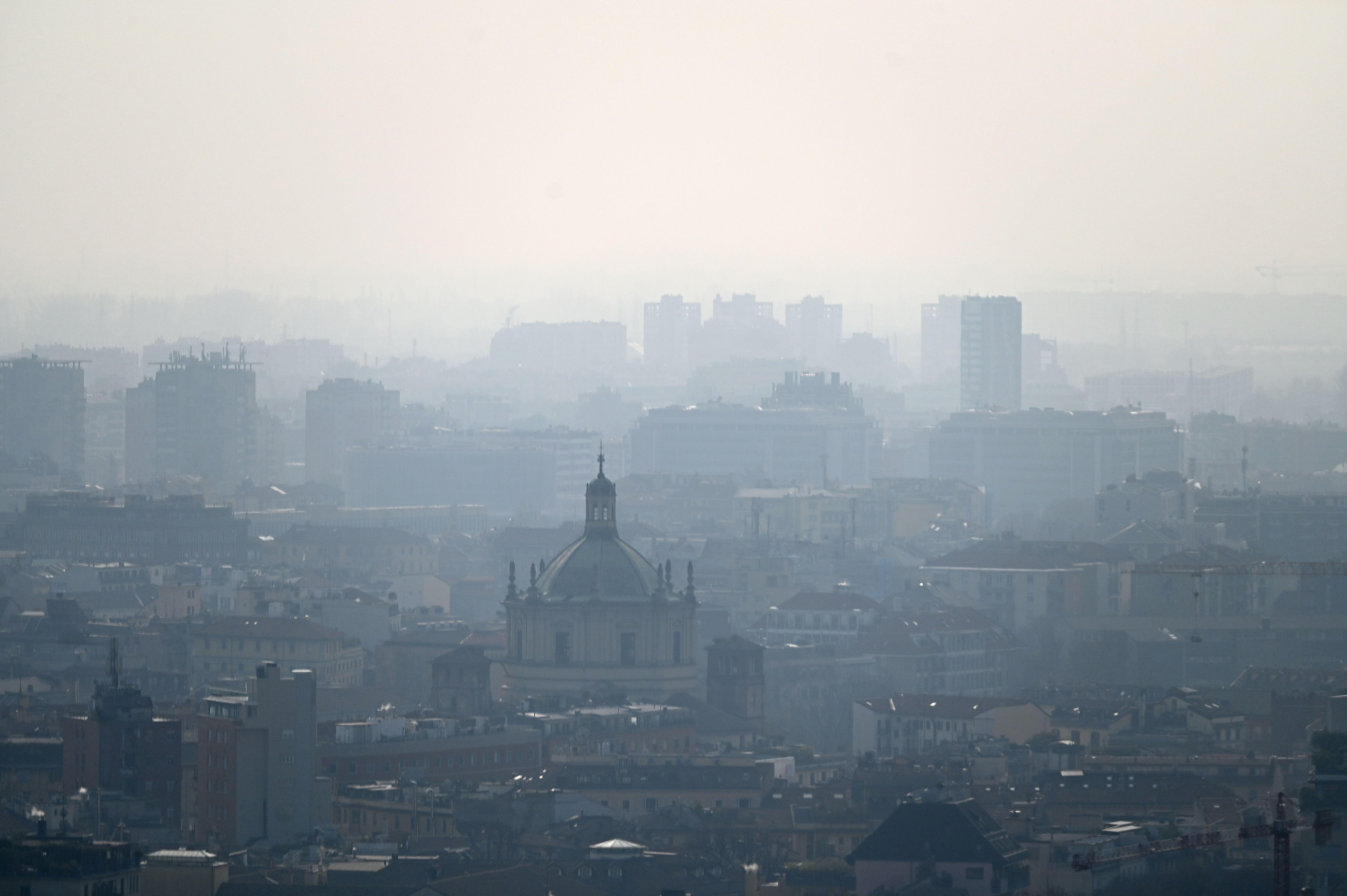 Inquinamento aria - nel mondo 8 -1 milioni di morti nel 2021: il report
