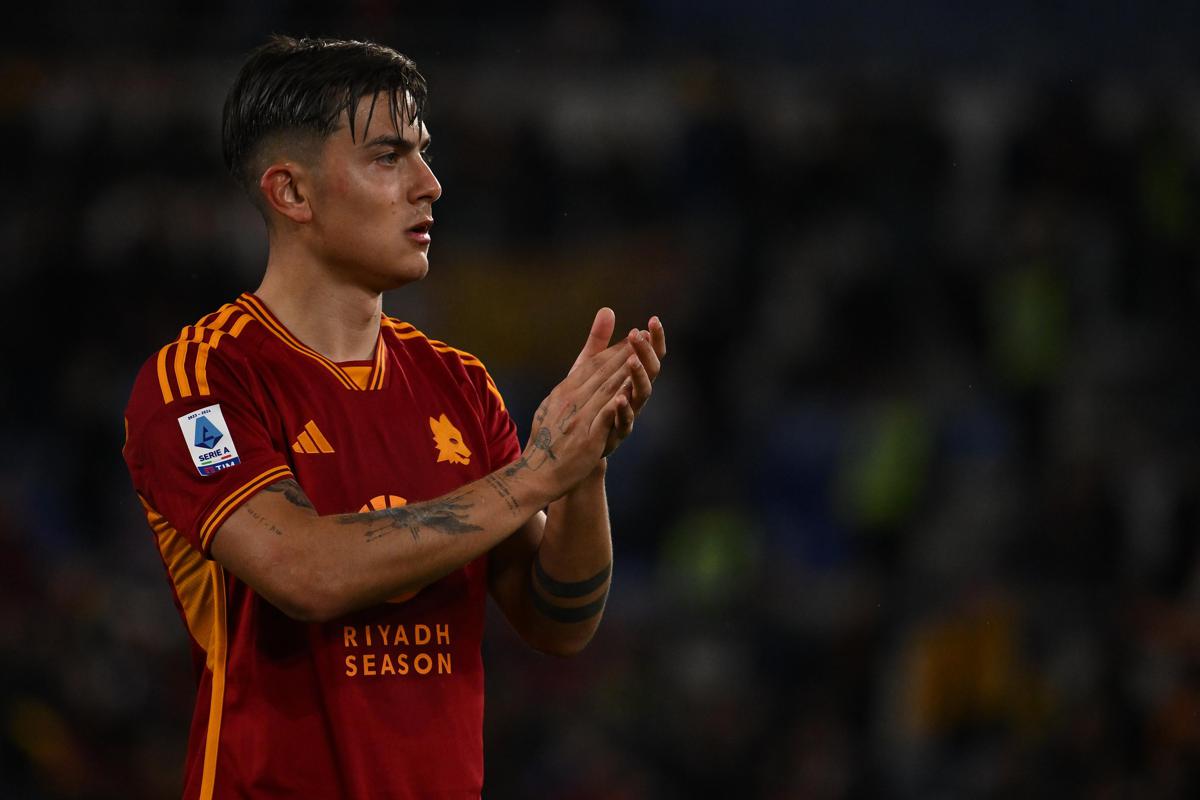 Dybala resta alla Roma, no all’Arabia Saudita: l’annuncio