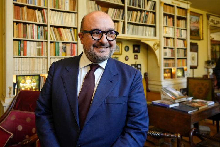 Gennaro Sangiuliano all'interno del museo 