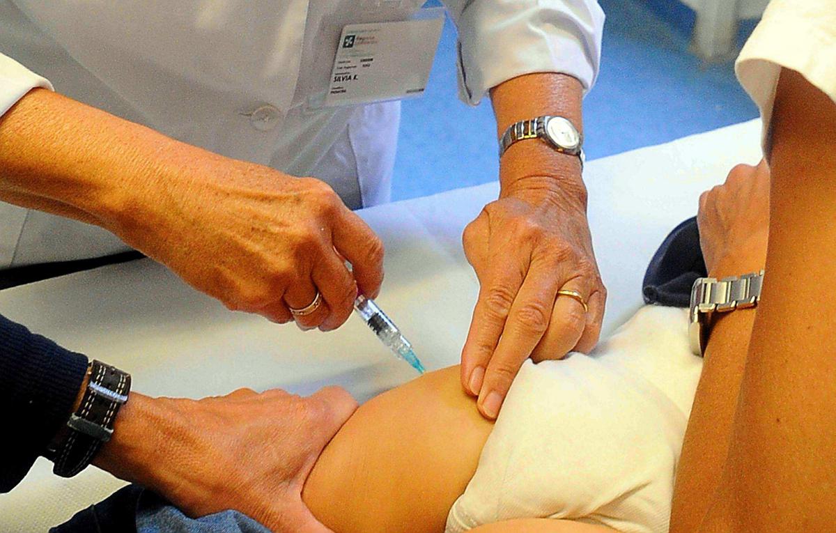 La vaccinazione pneumococcica, l'importanza per adulti e anziani